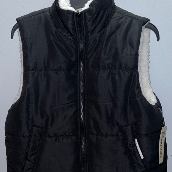 No Boundaries Reversible Vest - Picture 3 of 4